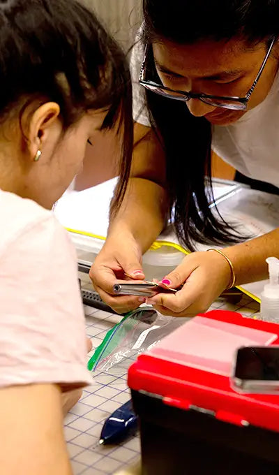 Make a donation to Forai to help women refugees Make a donation to Forai to help women refugees