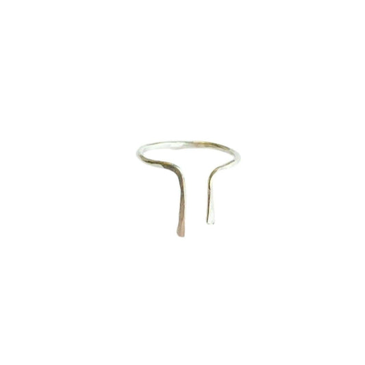 Hand-Hammered Line Ring in Sterling Silver - Forai